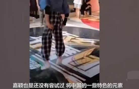 11岁女孩练街舞磨破十几双鞋 网友:什么都比不过热爱 11岁女孩练街舞磨破十几双鞋 网友:什么都比不过热爱