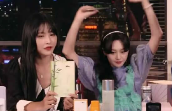 郑爽直播情绪失控 男搭档发文爆内幕真相来了 郑爽直播情绪失控 男搭档发文爆内幕真相来了