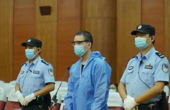 2岁男童被母亲男友折磨致死 具体细节曝光简直惨绝人寰 2岁男童被母亲男友折磨致死 具体细节曝光简直惨绝人寰