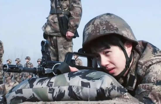 女子10年绣完36米长清明上河图 多年前的赌气行为结果竟是这样