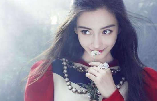 黄晓明个人资料及杨颖家庭背景介绍 黄晓明个人资料及杨颖家庭背景介绍