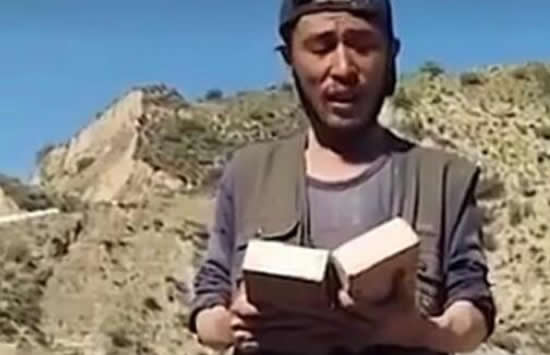 农民工工地播音腔朗诵再别康桥 网友:有梦想谁都了不起 农民工工地播音腔朗诵再别康桥 网友:有梦想谁都了不起