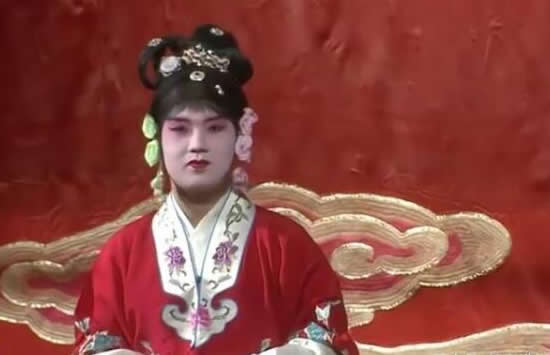 郭麒麟为什么叫德云大小姐 原来是和扮演崔莺莺有关 郭麒麟为什么叫德云大小姐 原来是和扮演崔莺莺有关