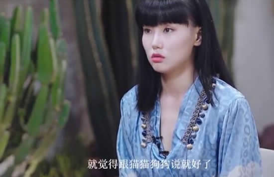 黄龄工作室发视频回应 刚成团姐姐们就内讧起来了？