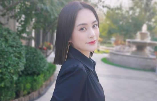 阿娇或需再做手术受伤细节曝光 前夫不理阿娇受伤传闻与美女教练晒合照