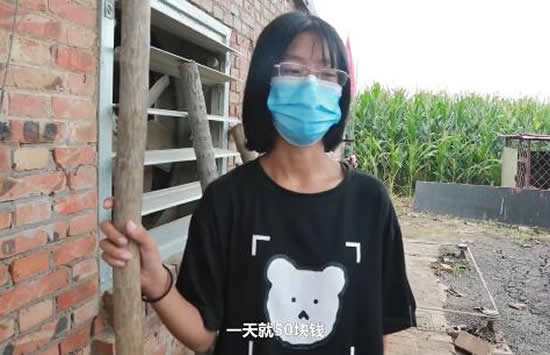 姐姐掏鸡粪救24小时吸氧弟弟 事件背后的故事让人泪目 姐姐掏鸡粪救24小时吸氧弟弟 事件背后的故事让人泪目