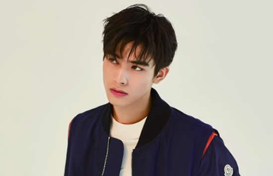 宋威龙的恋爱史曝光 4年谈了6位女朋友让人吃惊