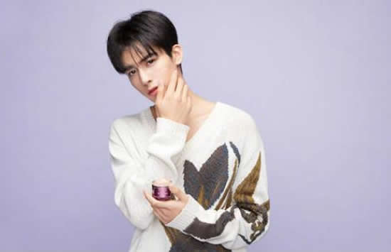 宋威龙的恋爱史曝光 4年谈了6位女朋友让人吃惊