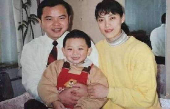 黄子韬爸爸去世年仅52岁 去世原因疑曝光