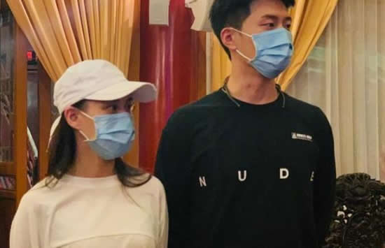 窦骁带何超莲回西安老家 窦骁家世和何超莲家境配吗 窦骁带何超莲回西安老家 窦骁家世和何超莲家境配吗