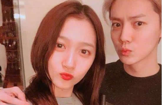 鹿晗零点为关晓彤庆生 连续三年庆生文案彰显两人的感情的发展