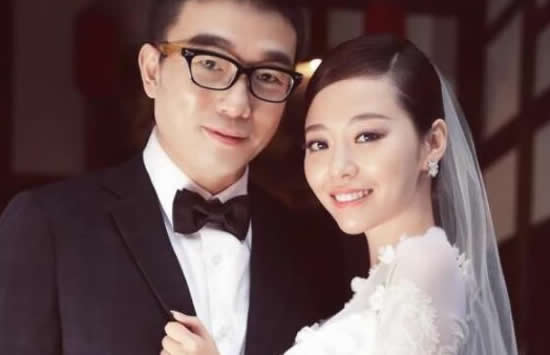 张靓颖谈被前夫骗财传闻 称其自己不后悔只为爱情纯粹 张靓颖谈被前夫骗财传闻 称其自己不后悔只为爱情纯粹