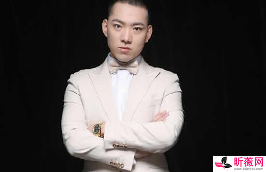 抖音你看雪花飘散芊芊换白观是什么歌 歌曲《游山恋》演唱者及歌词介绍 抖音你看雪花飘散芊芊换白观是什么歌 歌曲《游山恋》演唱者及歌词介绍