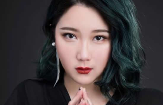 抖音有时候会感到莫名的难过是什么歌 歌曲《多年以后》演唱者及歌词介绍