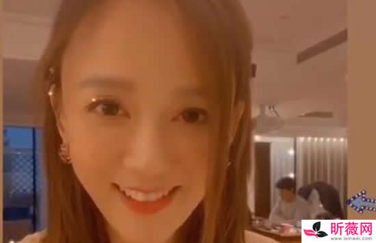 陈乔恩艾伦庆祝恋爱一周年 陈乔恩比艾伦大多少怎么在一起的 陈乔恩艾伦庆祝恋爱一周年 陈乔恩比艾伦大多少怎么在一起的