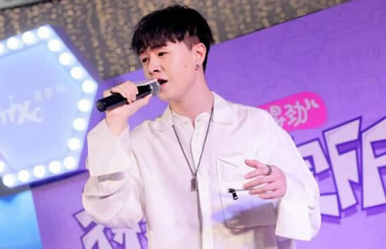 可不可以我们在一起是什么歌 歌曲《可不可以》演唱者及歌词介绍 可不可以我们在一起是什么歌 歌曲《可不可以》演唱者及歌词介绍