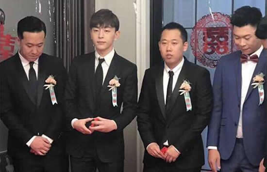 邓伦国庆没接到伴郎的活儿 邓伦当伴郎是什么梗