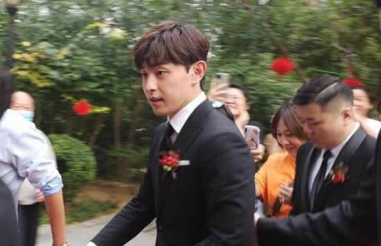 邓伦国庆没接到伴郎的活儿 邓伦当伴郎是什么梗