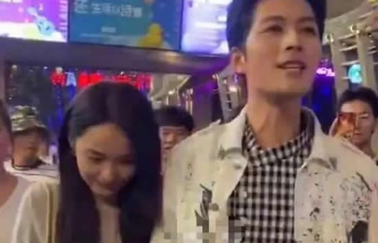 陈学冬女友是谁 和张佳宁街头官宣恋情是真的吗