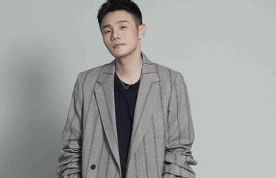 李荣浩怎么火起来的 李荣浩走红之前是做什么的