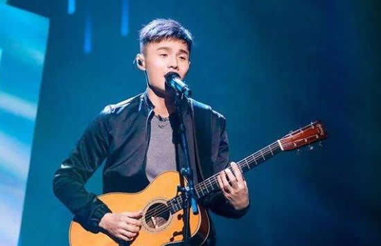 李荣浩怎么火起来的 李荣浩走红之前是做什么的
