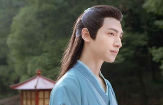 罗云熙斥跟车跟拍者 罗云熙怎么火起来的