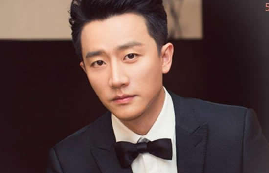 黄轩个人资料介绍及和蒋雯丽关系揭秘