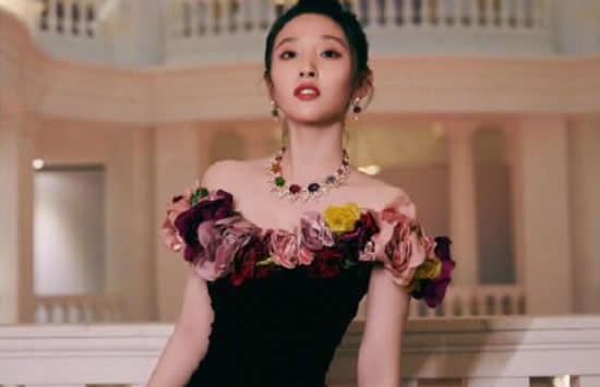 张若昀唐艺昕怎么认识的 两人结缘竟然因为红绿灯