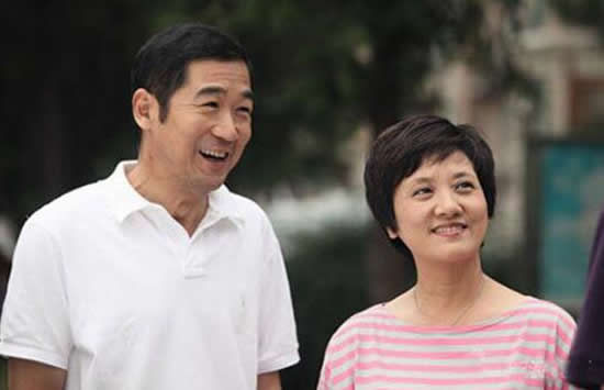 张国立和邓婕有孩子吗 两人结婚多年为什么没有孩子