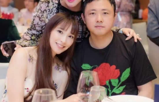 吴佩慈否认纪晓波被追债 纪晓波为什么一直不娶吴佩慈 吴佩慈否认纪晓波被追债 纪晓波为什么一直不娶吴佩慈