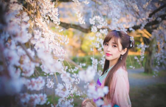 金莎个人资料年龄简介及老公是谁