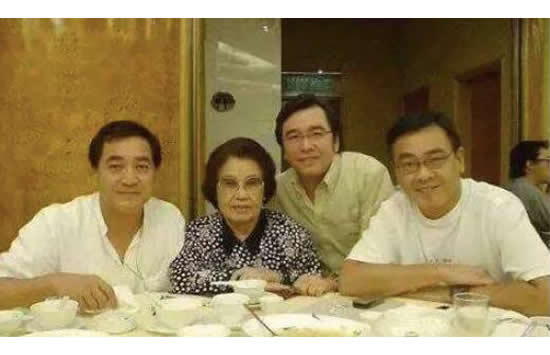 尔东升个人资料介绍 秦沛尔冬升姜大卫什么关系是亲兄弟吗 尔东升个人资料介绍 秦沛尔冬升姜大卫什么关系是亲兄弟吗