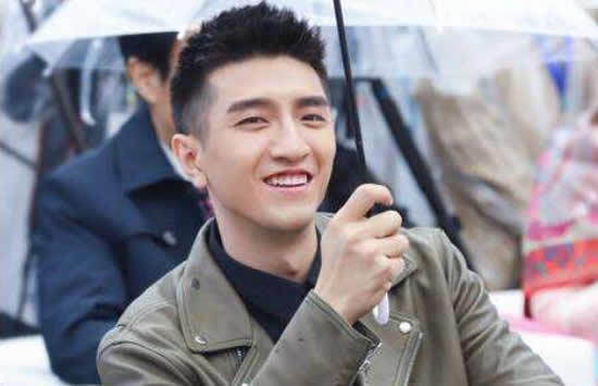 金瀚是谁的旗下艺人 金瀚怎么不火了 金瀚是谁的旗下艺人 金瀚怎么不火了