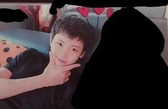 朴灿烈被曝多次出轨 爆出三年内出轨十余次还骂同队成员