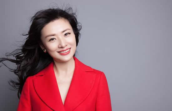 周涛一秒上班杨澜一秒下班 周涛为什么退出央视