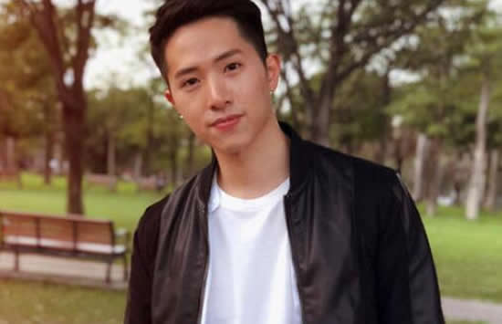 施柏宇杨孟霖什么关系 两人接吻照是怎么回事