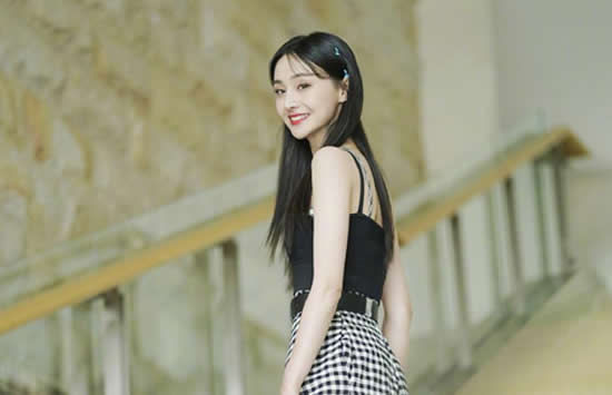 郑爽个人资料简介及最新图片写真介绍 郑爽个人资料简介及最新图片写真介绍