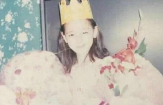 迪丽热巴是什么民族 迪丽热巴显赫家庭背景曝光 迪丽热巴是什么民族 迪丽热巴显赫家庭背景曝光