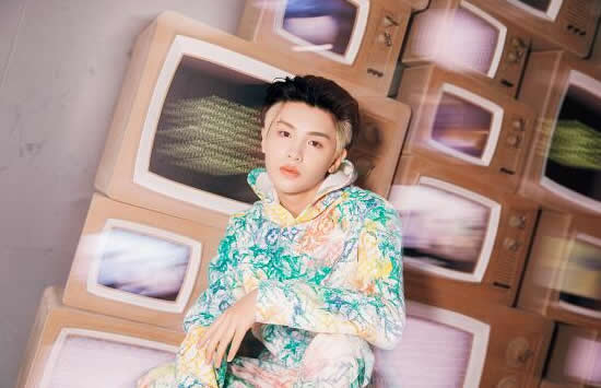 黄明昊母亲是老赖吗 黄明昊妈妈欠3000万是真的吗