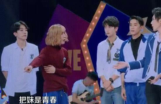 贺开朗怼何老师怎么回事 贺开朗怼黄婷婷是真的吗