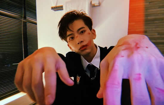 费启鸣个人资料简介及最新图片介绍