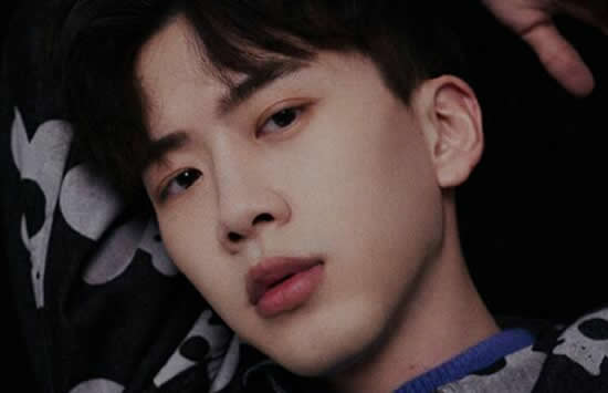 费启鸣家里干什么的有钱吗 费启鸣真实家庭背景被扒