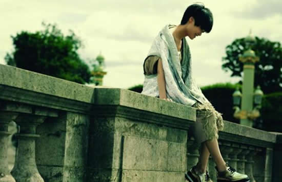 再不疯狂我们就老了是什么歌 歌曲《再不疯狂我们就老了》演唱者及歌词介绍