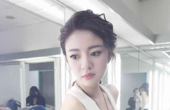 安以轩个人资料简介及家世背景介绍 安以轩个人资料简介及家世背景介绍