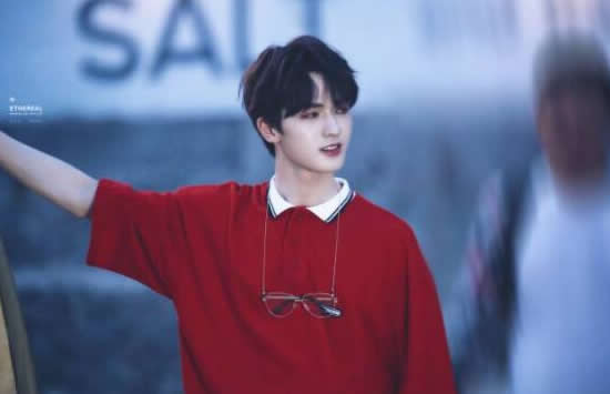 朱正廷家里有多有钱 朱正廷超级富二代家境曝光 朱正廷家里有多有钱 朱正廷超级富二代家境曝光