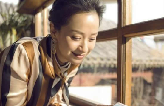 倪虹洁毕业什么大学 不是科班出身的她演技竟然这么好