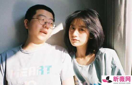 李诞老婆黑尾酱个人资料介绍 李诞黑尾酱是怎么认识在一起的