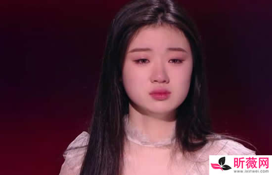 单依纯泪崩怎么回事 单依纯泪崩是哪首歌