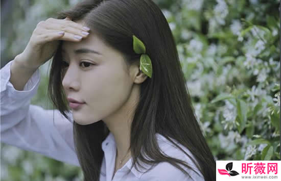 邓家佳个人资料简介及最新图片介绍 邓家佳个人资料简介及最新图片介绍