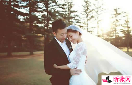 邓家佳老公是谁 邓家佳与富豪老公于岩离婚原因曝光 邓家佳老公是谁 邓家佳与富豪老公于岩离婚原因曝光